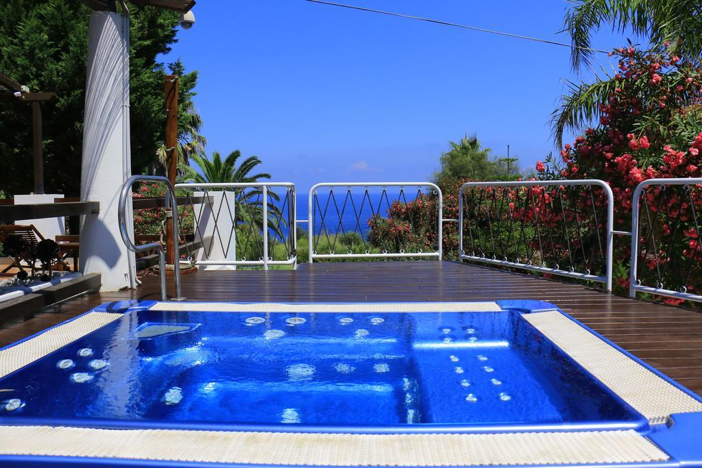 Cala Cavone Guest House Ponza Extérieur photo