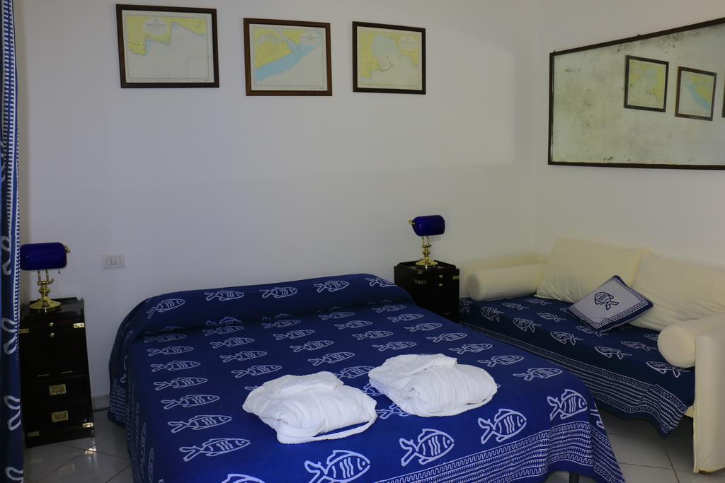 Cala Cavone Guest House Ponza Extérieur photo