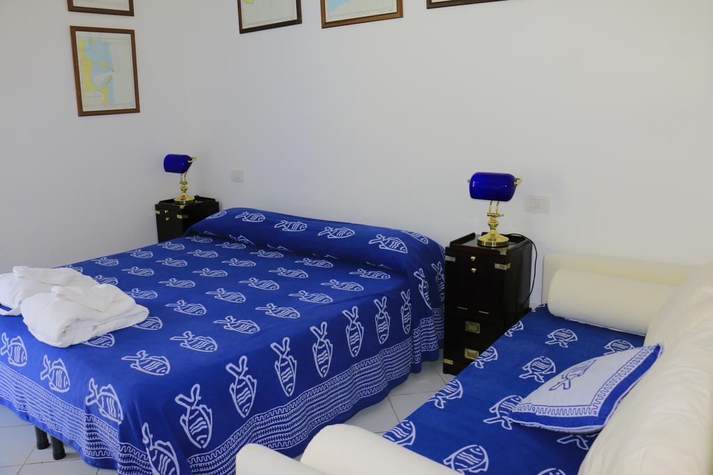 Cala Cavone Guest House Ponza Extérieur photo