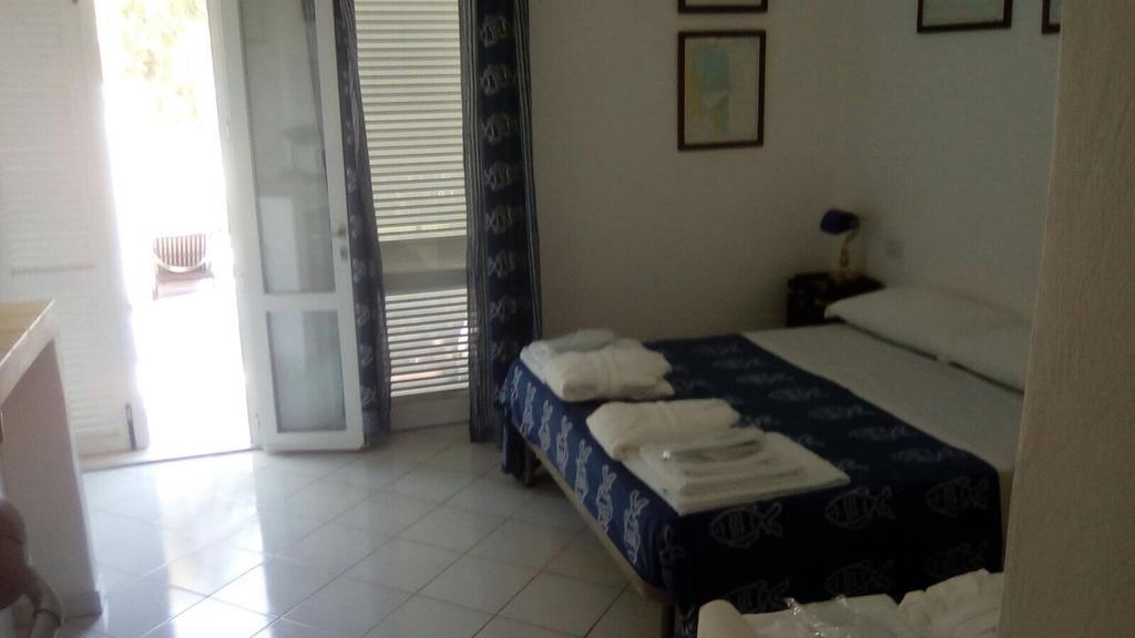 Cala Cavone Guest House Ponza Extérieur photo